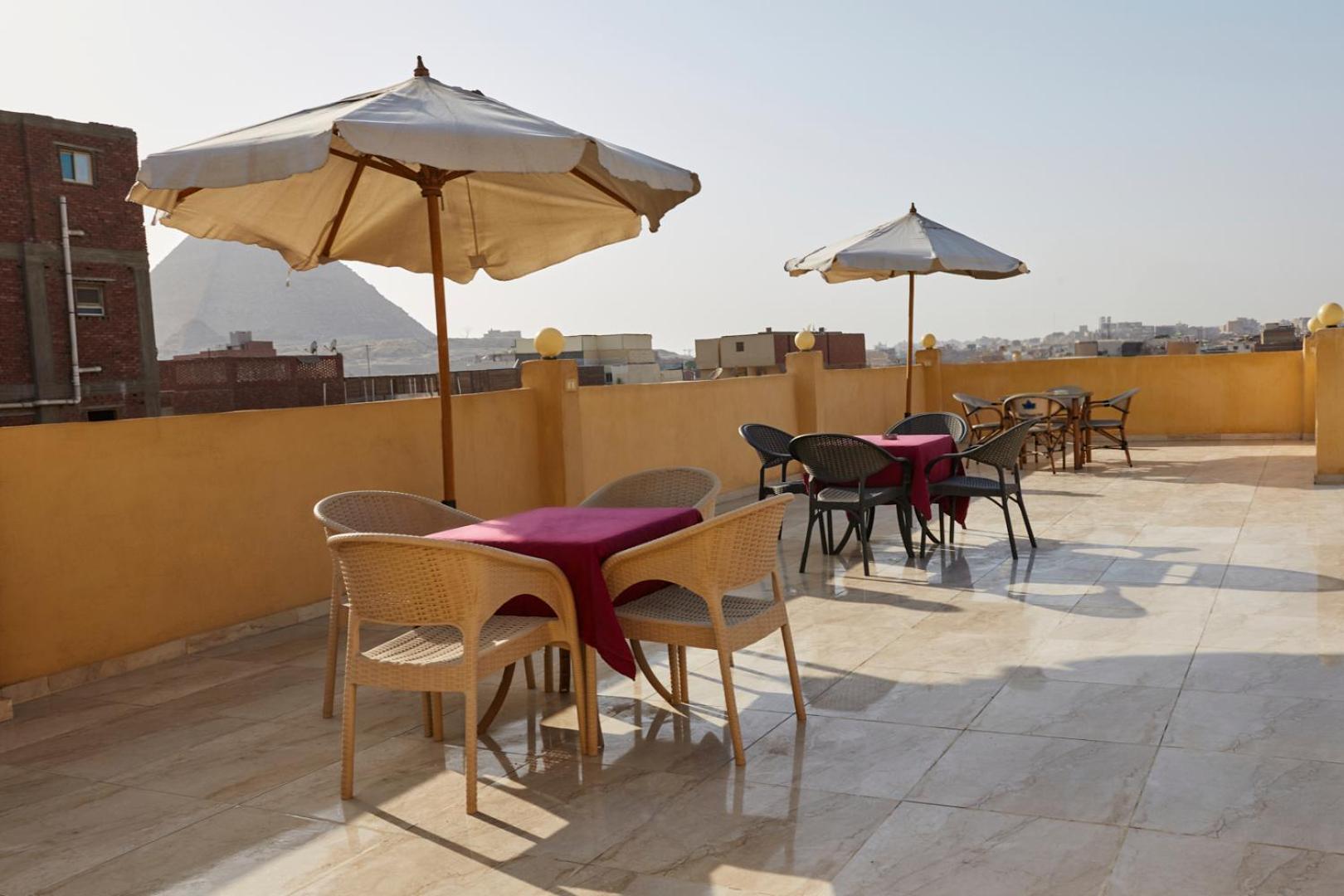 Grand Pyramid View Hotel Kafret el-Gabal Exteriör bild