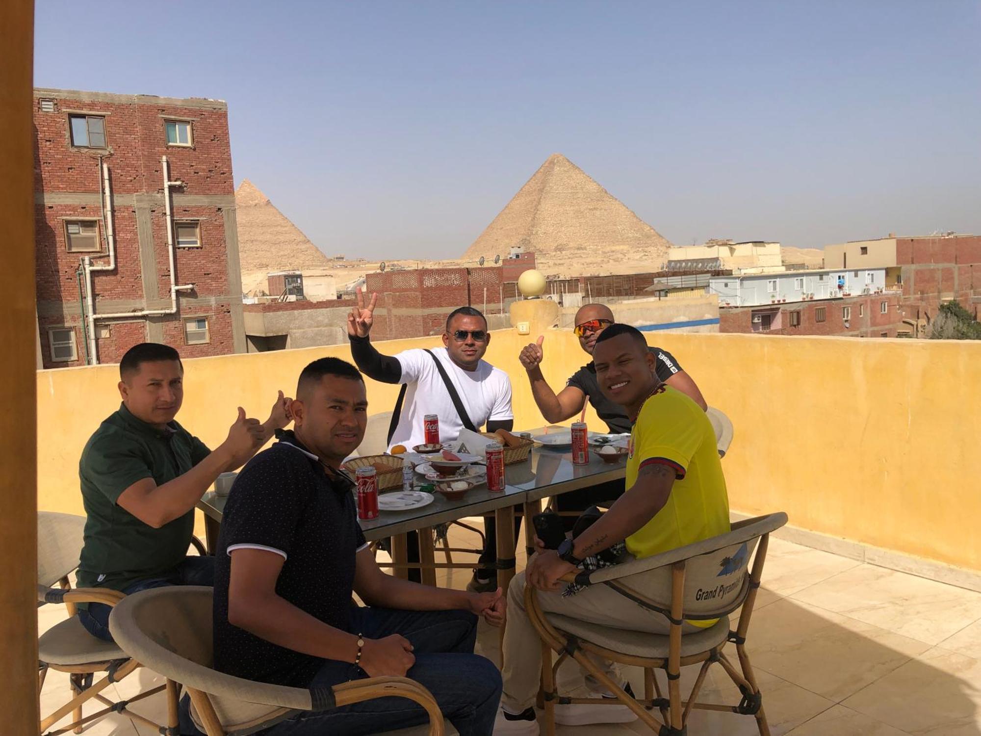 Grand Pyramid View Hotel Kafret el-Gabal Exteriör bild